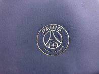 Dorure à chaud pour le PSG sur enveloppe papier Rives Tradition