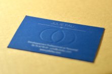 Gaufrage au moule sur papier peau de pêche Gmund et Pantone argent