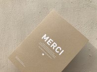 Carte de remerciement format A6 sur papier Keaykolour Camel 300g + encre blanche