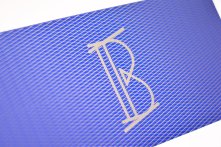 Pantone argenté métallisé + Pantone bleu vif le tout pelliculé mat