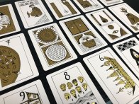 jeu de carte façon tarot avec encre dorée + encre noire