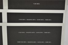 Le noir réagit selon son taux : pensez à consulter les taux de noir requis sous chaque formulaire de commande